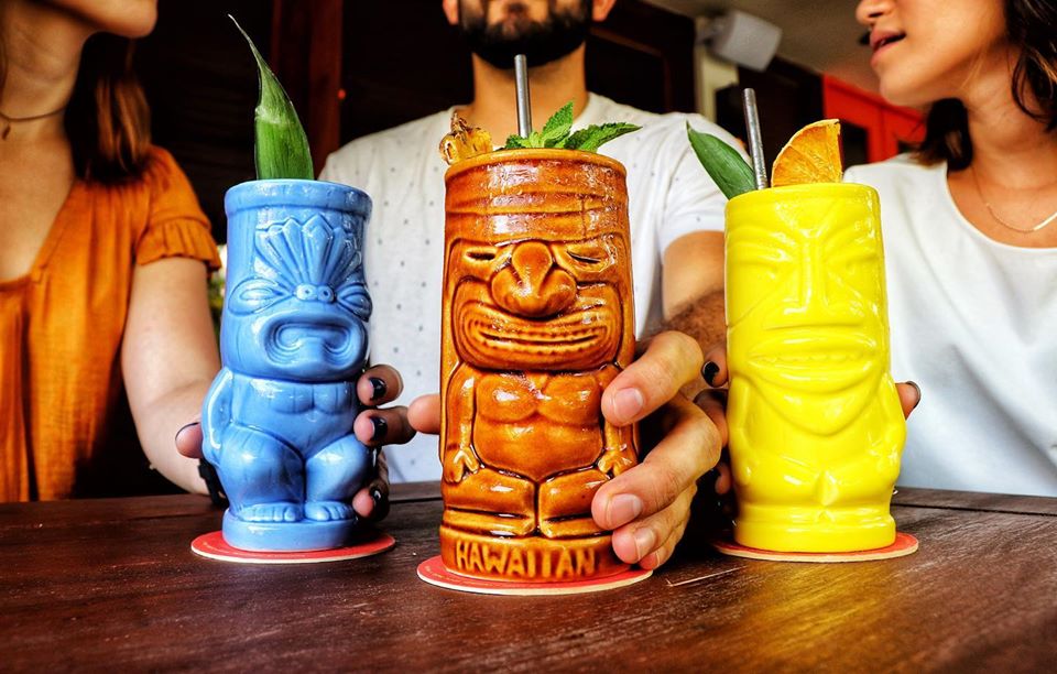 Tiki glasses in all colors at Pedro Mandinga Rum Bar 