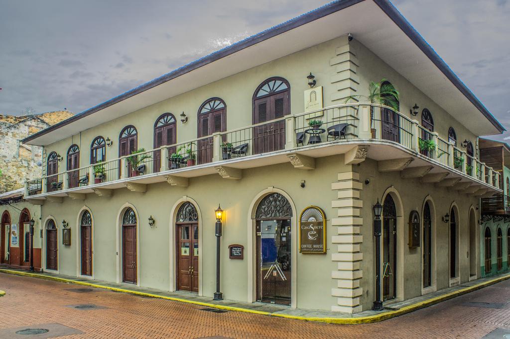 Casa Sucre Boutique Hotel is located on Calle 8 and Avenida B