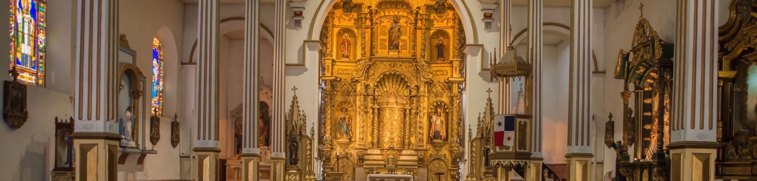 arco-chato-iglesia-church-casco-viejo-panama