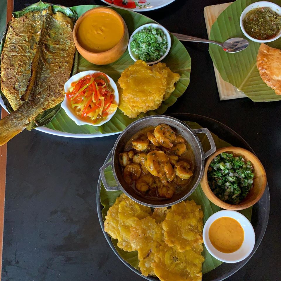 What is there to eat at Fonda Lo Que Hay?