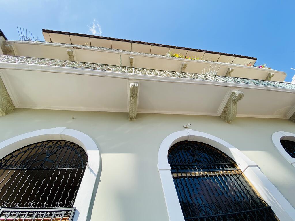 Edificio PH Catedral ubicado en la plaza catedral en Casco Viejo