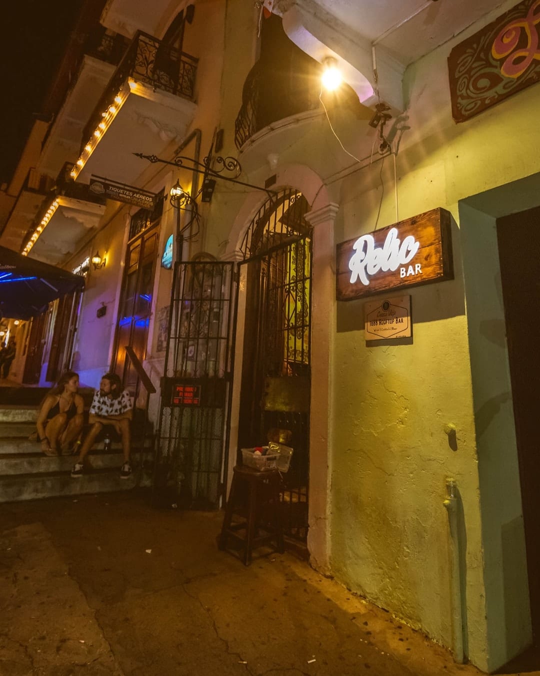 El bar relic está en el Hostal Luna’s Castle en casco viejo